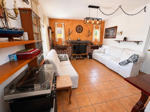 4 slaapkamer Huis te koop in Busot met zwembad garage - € 398.000 (Ref: 9987350)