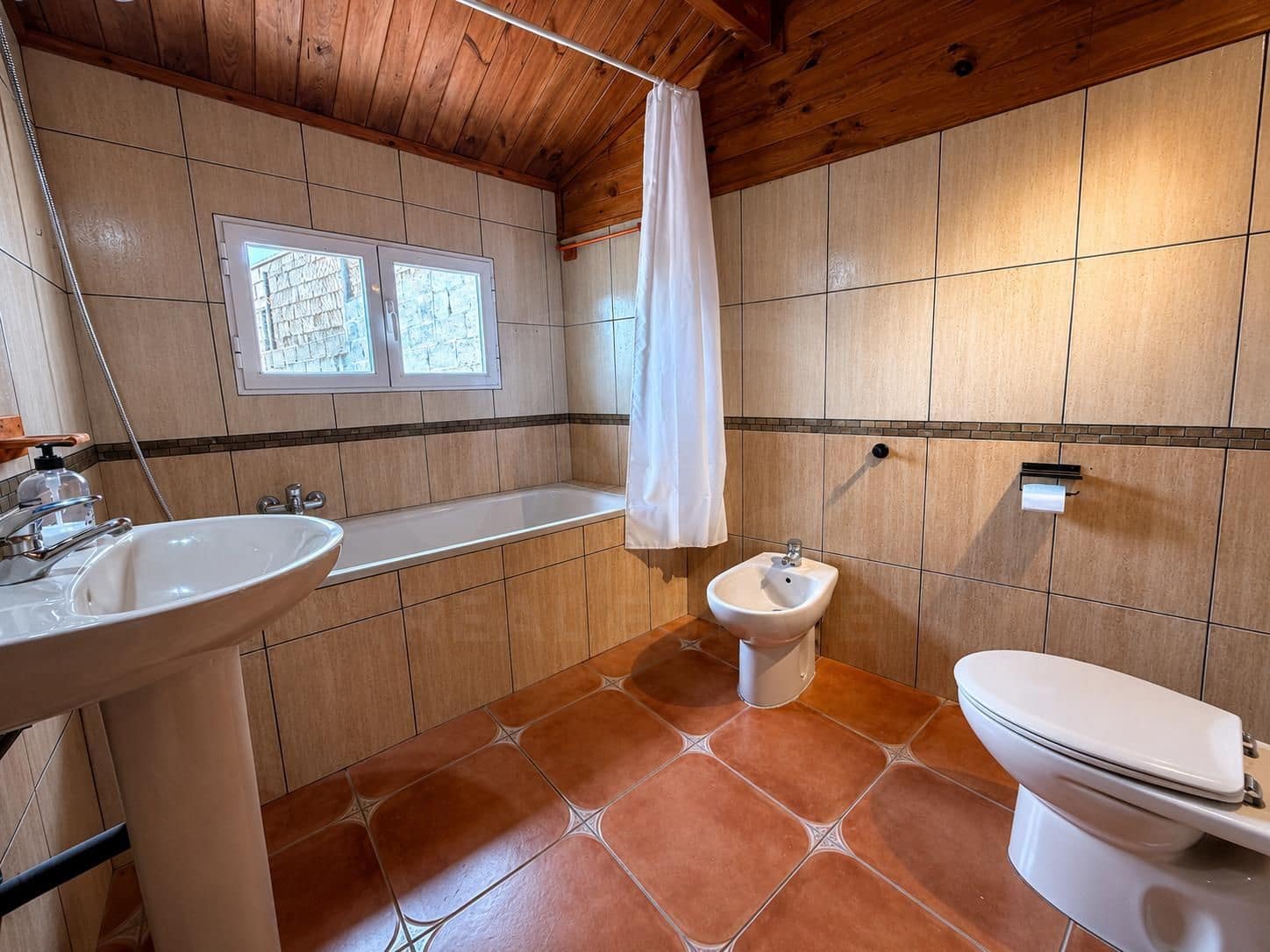 Casa de 4 habitaciones en Alicante / Alacant ciudad en venta con piscina garaje - 398.000 € (Ref: 9987350)