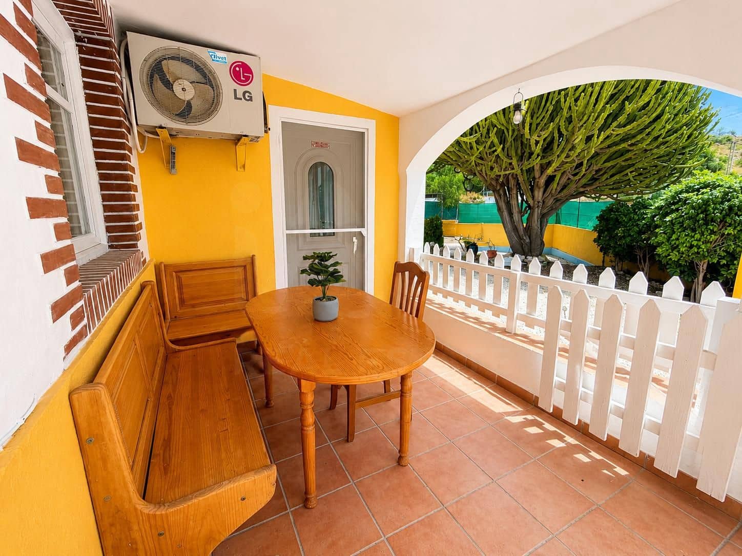Casa de 4 habitaciones en Alicante / Alacant ciudad en venta con piscina garaje - 398.000 € (Ref: 9987350)