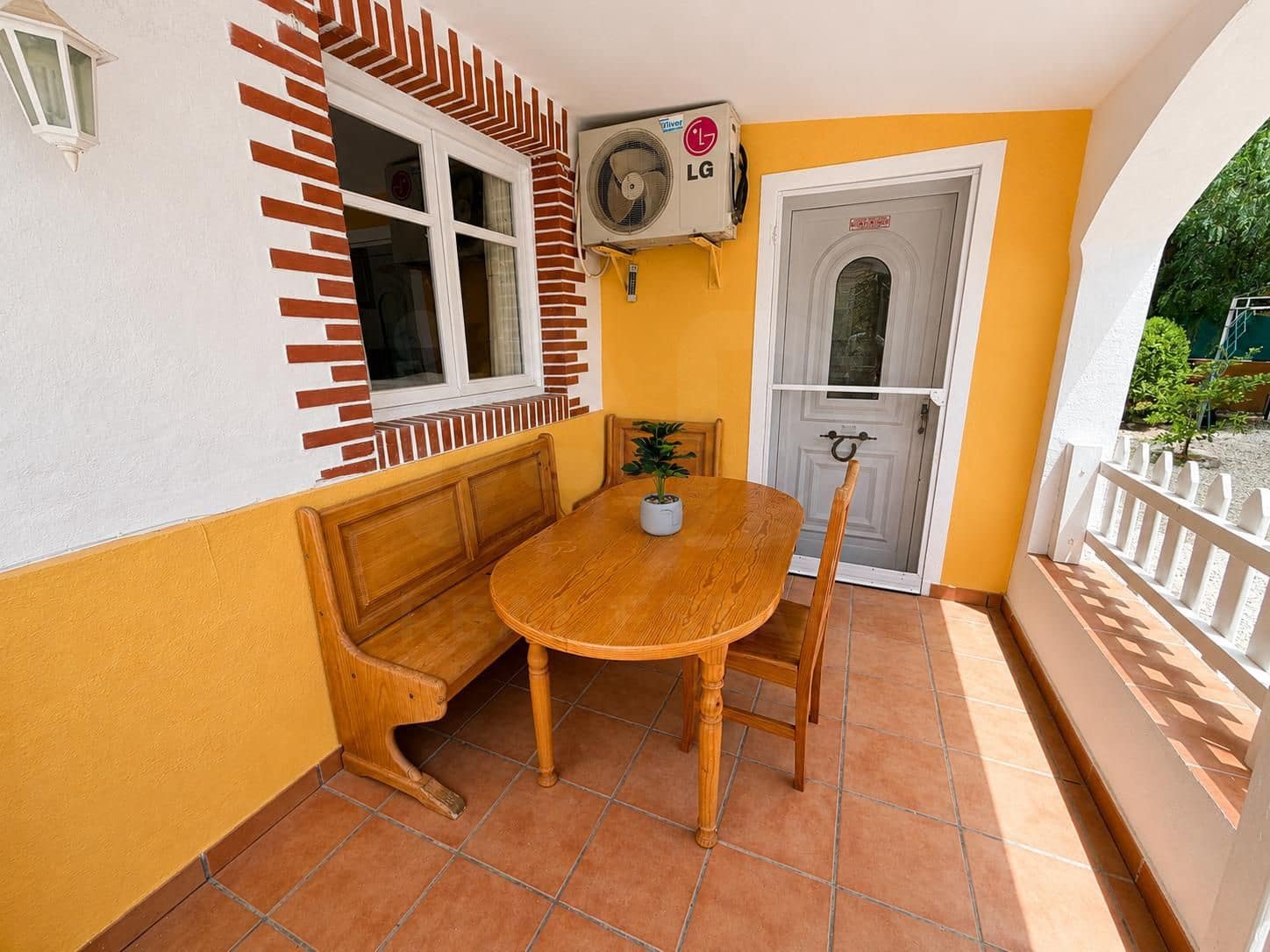 Casa de 4 habitaciones en Alicante / Alacant ciudad en venta con piscina garaje - 398.000 € (Ref: 9987350)