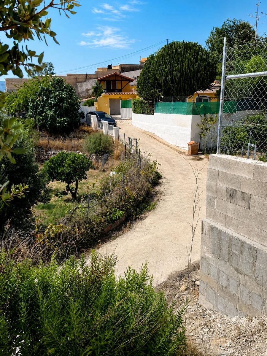 Casa de 4 habitaciones en Alicante / Alacant ciudad en venta con piscina garaje - 398.000 € (Ref: 9987350)