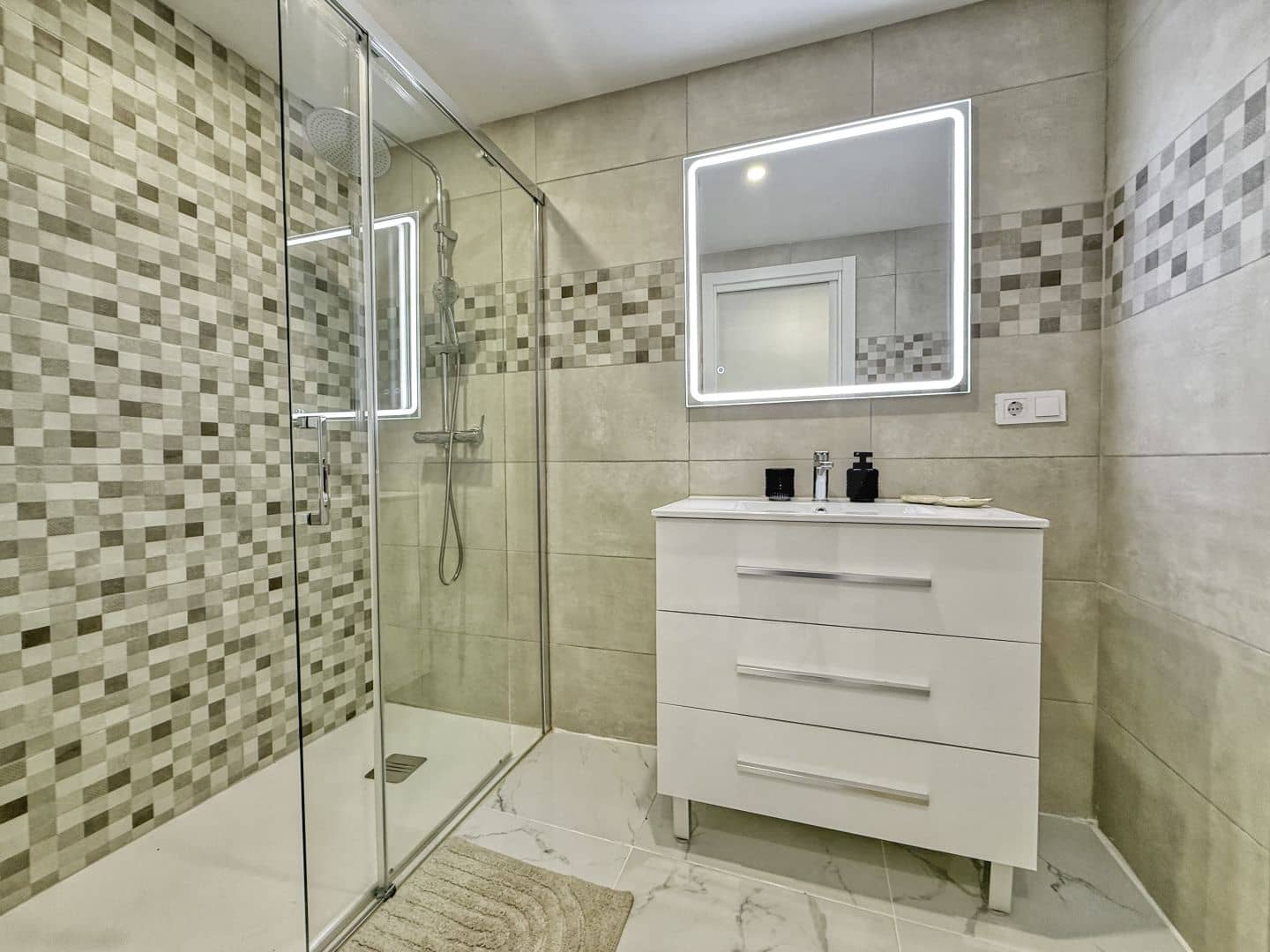 3 sypialnia Apartament na sprzedaż w Pego - 199 000 € (Ref: 9987351)