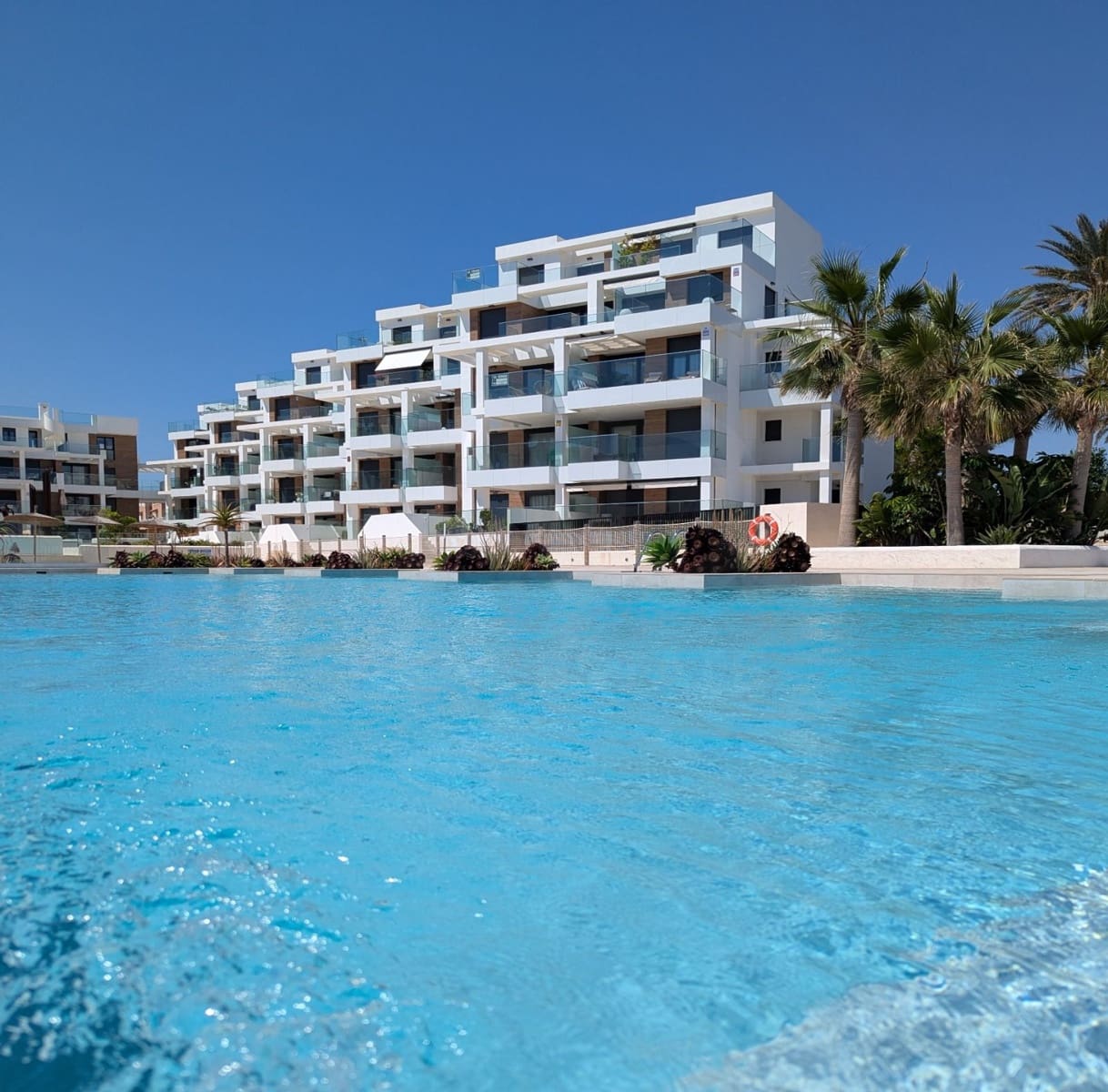 2 makuuhuone Kattohuoneisto myytävänä paikassa Alicante kaupunki mukana uima-altaan - 499 000 € (Ref: 9987353)