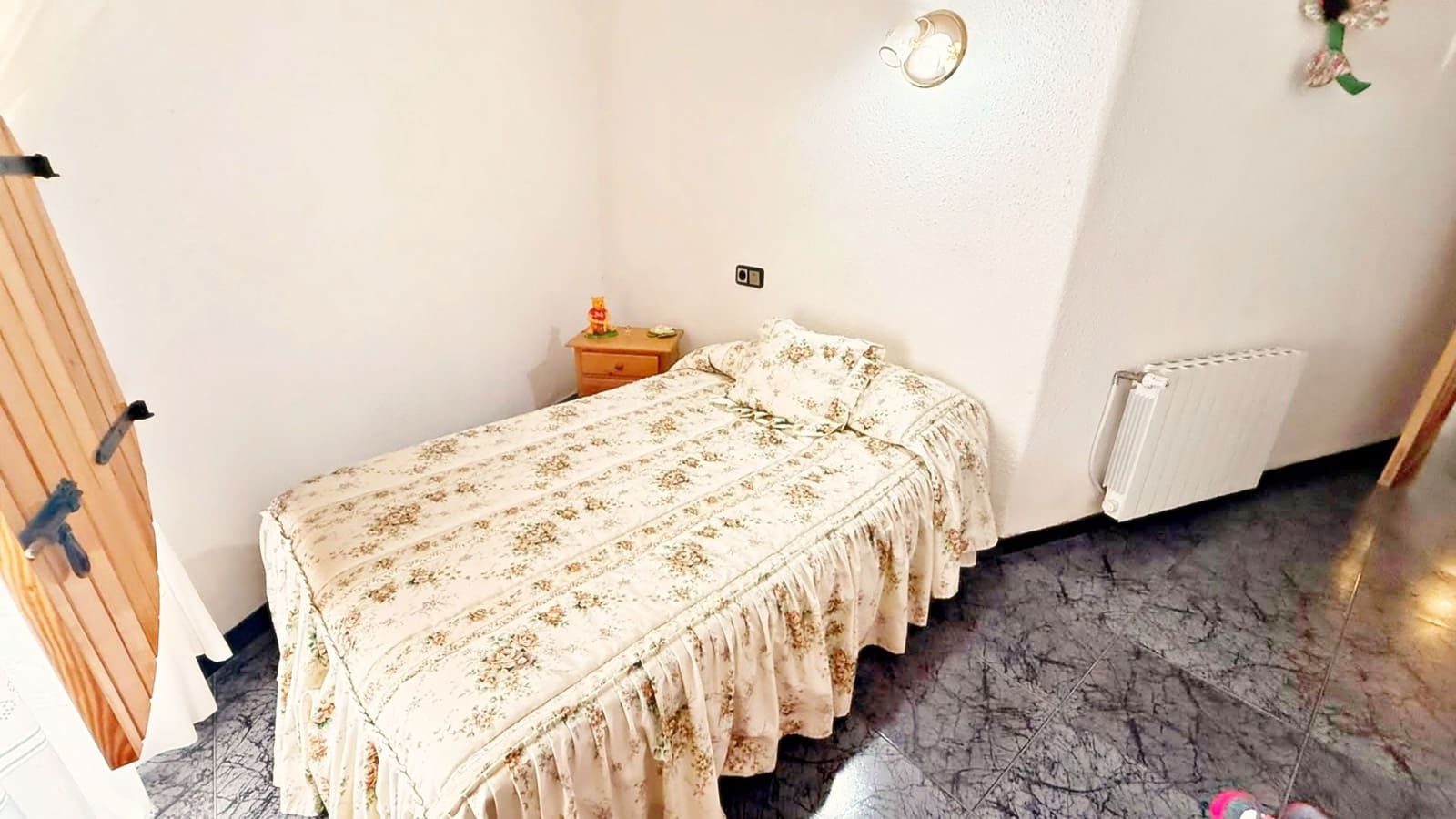 7 makuuhuone Rivitalo myytävänä paikassa Alicante kaupunki mukana uima-altaan 
autotalli - 852 000 € (Ref: 9987356)