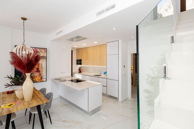 Casa de 3 habitaciones en Polop en venta con piscina - 598.000 € (Ref: 9987357)