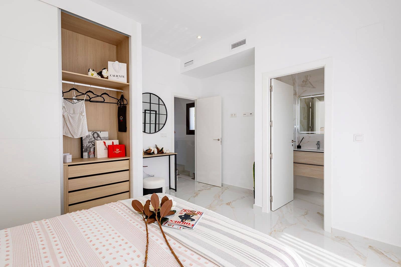 3 sovrum Hus till salu i Alicante stad med pool - 598 000 € (Ref: 9987357)