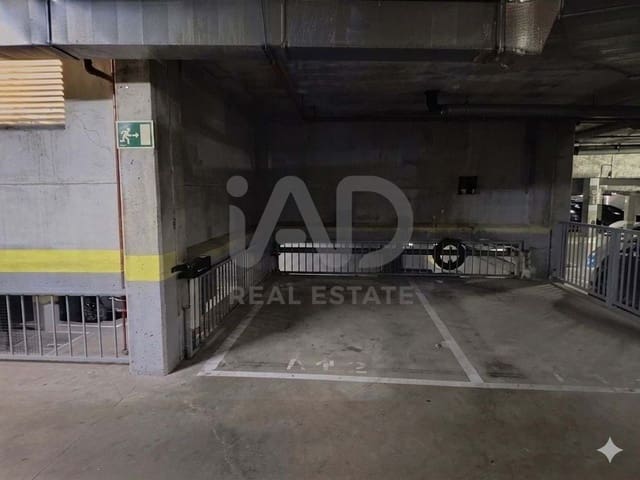 Garage till salu i Ensanche de Vallecas, Madrid stad - 18 000 € (Ref: 9987359)