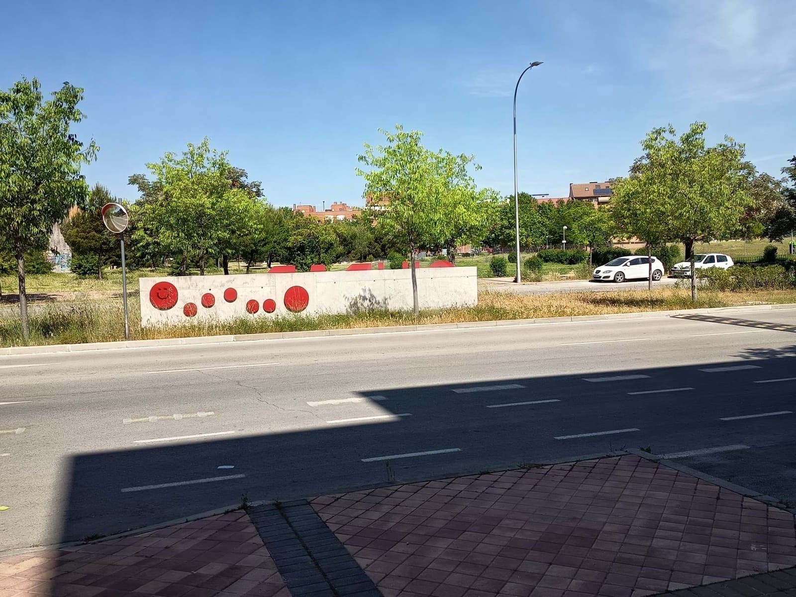 Garage til salg i Madrid by - € 18.000 (Ref: 9987359)