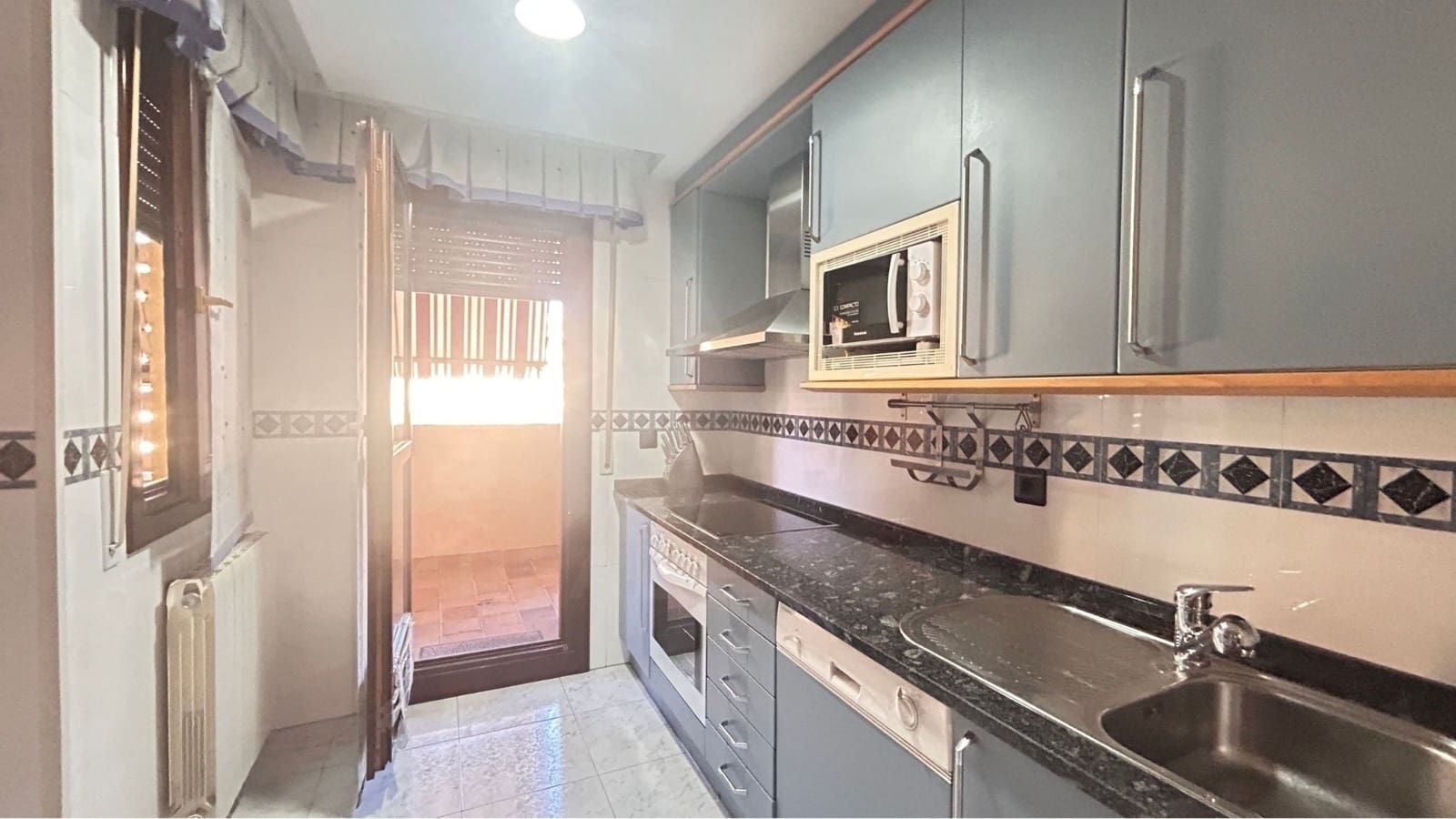 2 camera da letto Appartamento in vendita in Logrono con garage - 270.000 € (Rif: 9987362)