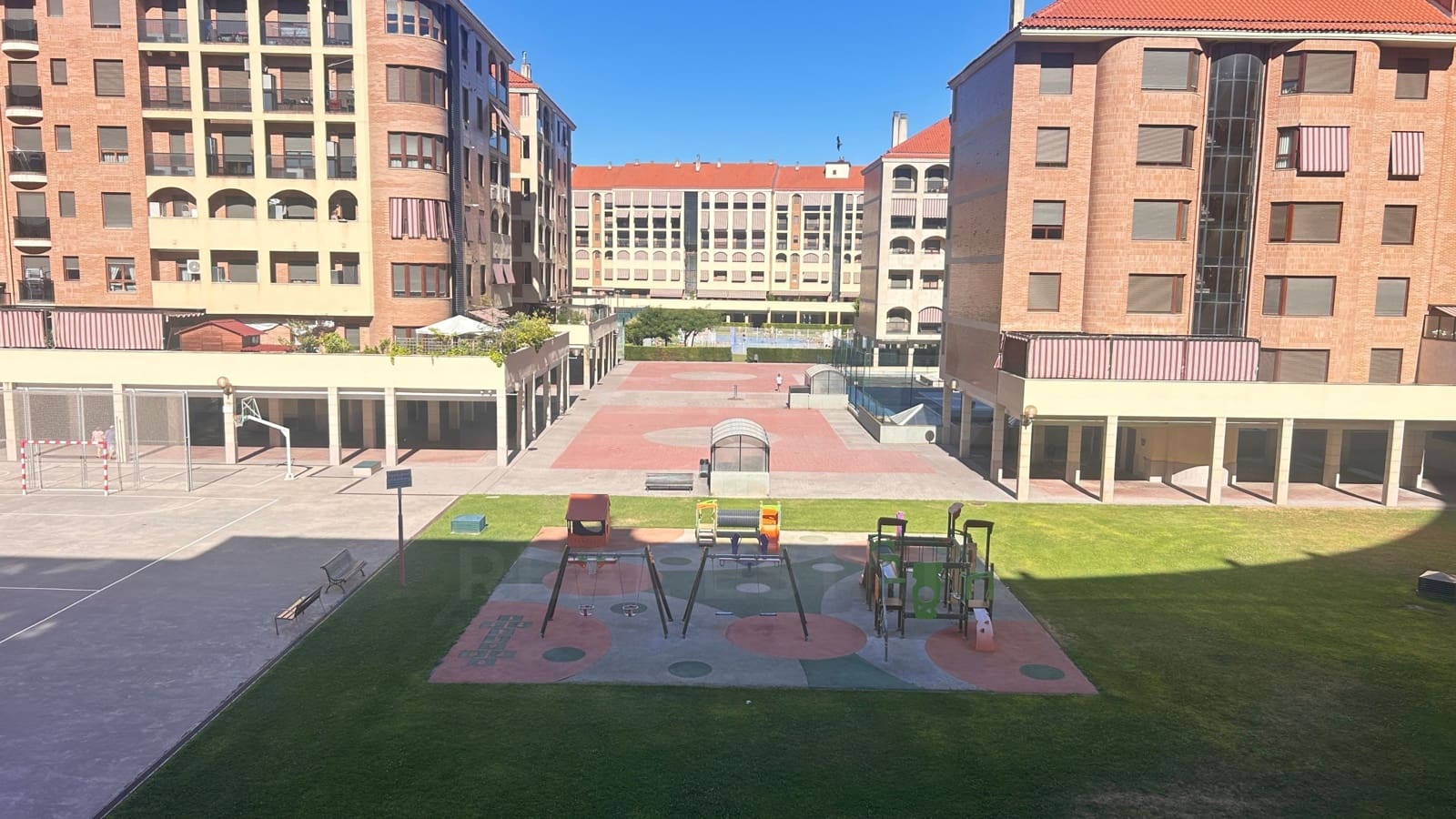 2 camera da letto Appartamento in vendita in Logrono con garage - 270.000 € (Rif: 9987362)