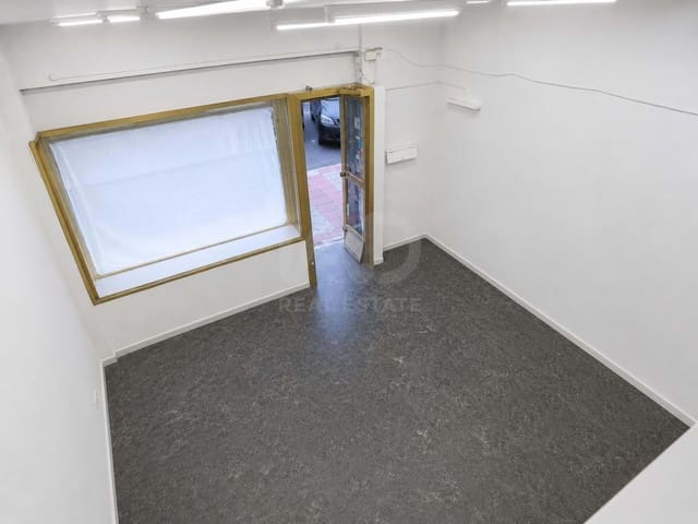 Loft til salgs i Vista Alegre, Madrid by - € 185 000 (Ref: 9987363)