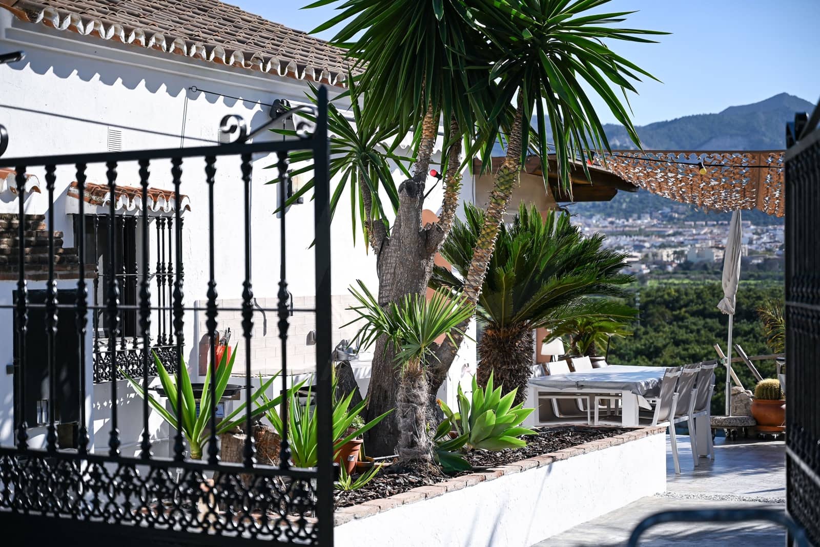 Casa de 4 habitaciones en Alhaurín de la Torre en venta con piscina garaje - 799.000 € (Ref: 9987365)