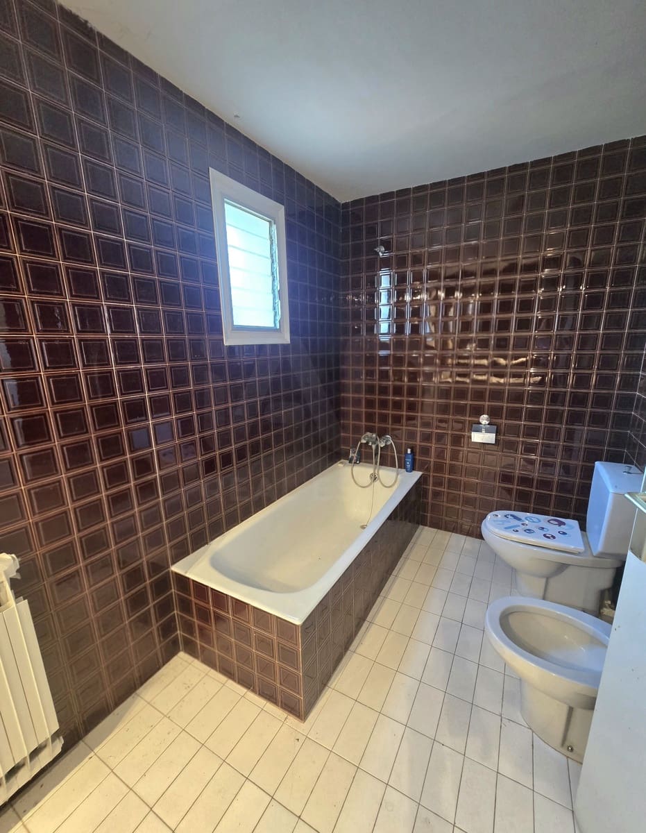 8 Zimmer Haus zu verkaufen in Subirats mit Garage - 890.000 € (Ref: 9987369)