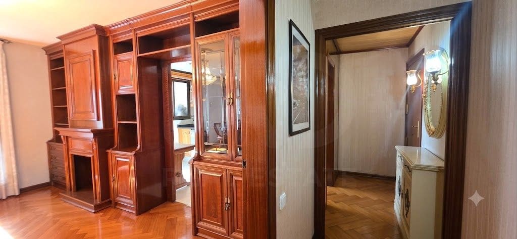 3 soveværelse Lejlighed til salg i Barcelona by - € 590.000 (Ref: 9987370)