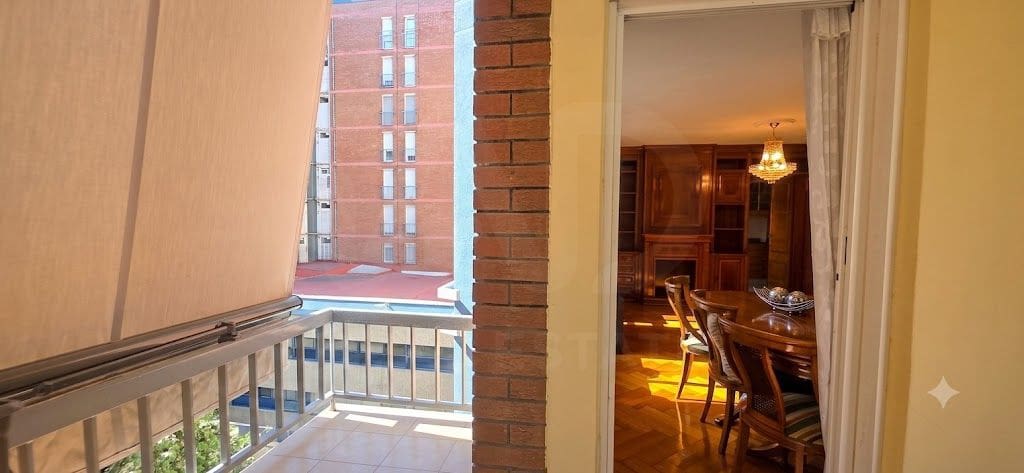 3 soveværelse Lejlighed til salg i Barcelona by - € 590.000 (Ref: 9987370)