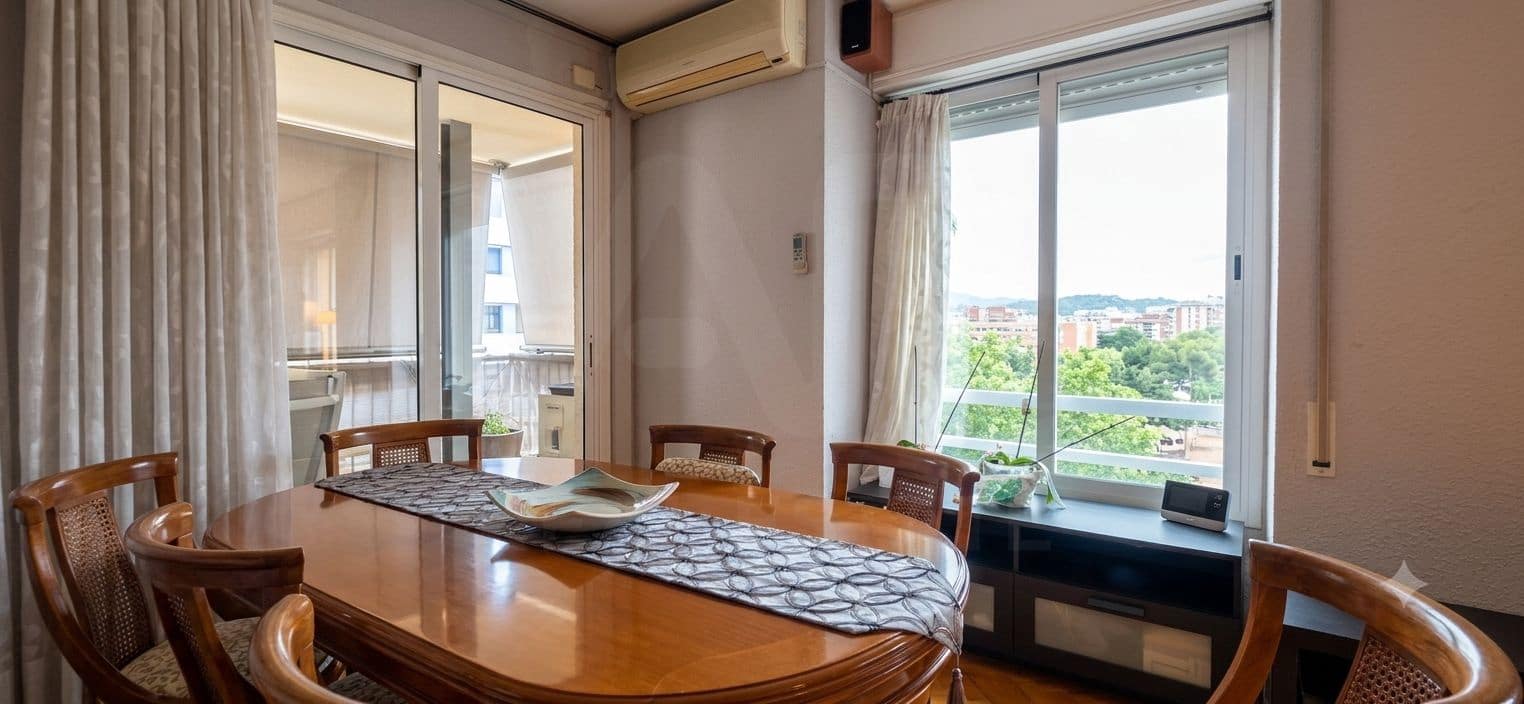 3 soveværelse Lejlighed til salg i Barcelona by - € 590.000 (Ref: 9987370)
