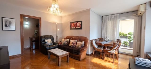 3 soveværelse Lejlighed til salg i La Maternitat i Sant Ramon, Barcelona by - € 590.000 (Ref: 9987370)