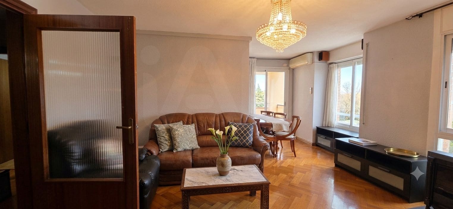3 soveværelse Lejlighed til salg i Barcelona by - € 590.000 (Ref: 9987370)