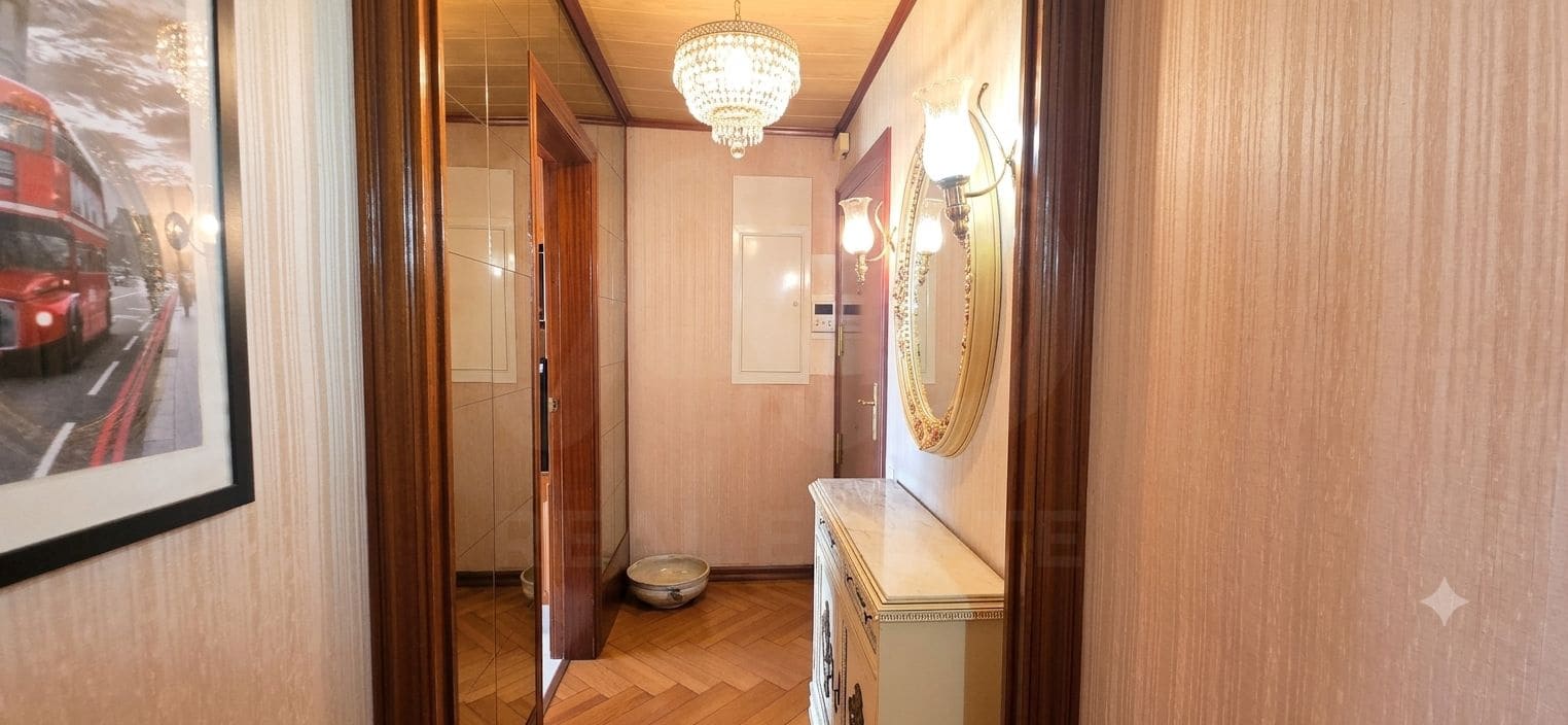 3 soveværelse Lejlighed til salg i Barcelona by - € 590.000 (Ref: 9987370)