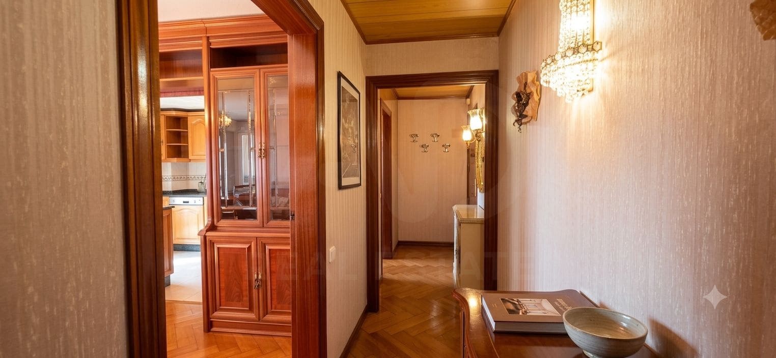 3 soveværelse Lejlighed til salg i Barcelona by - € 590.000 (Ref: 9987370)
