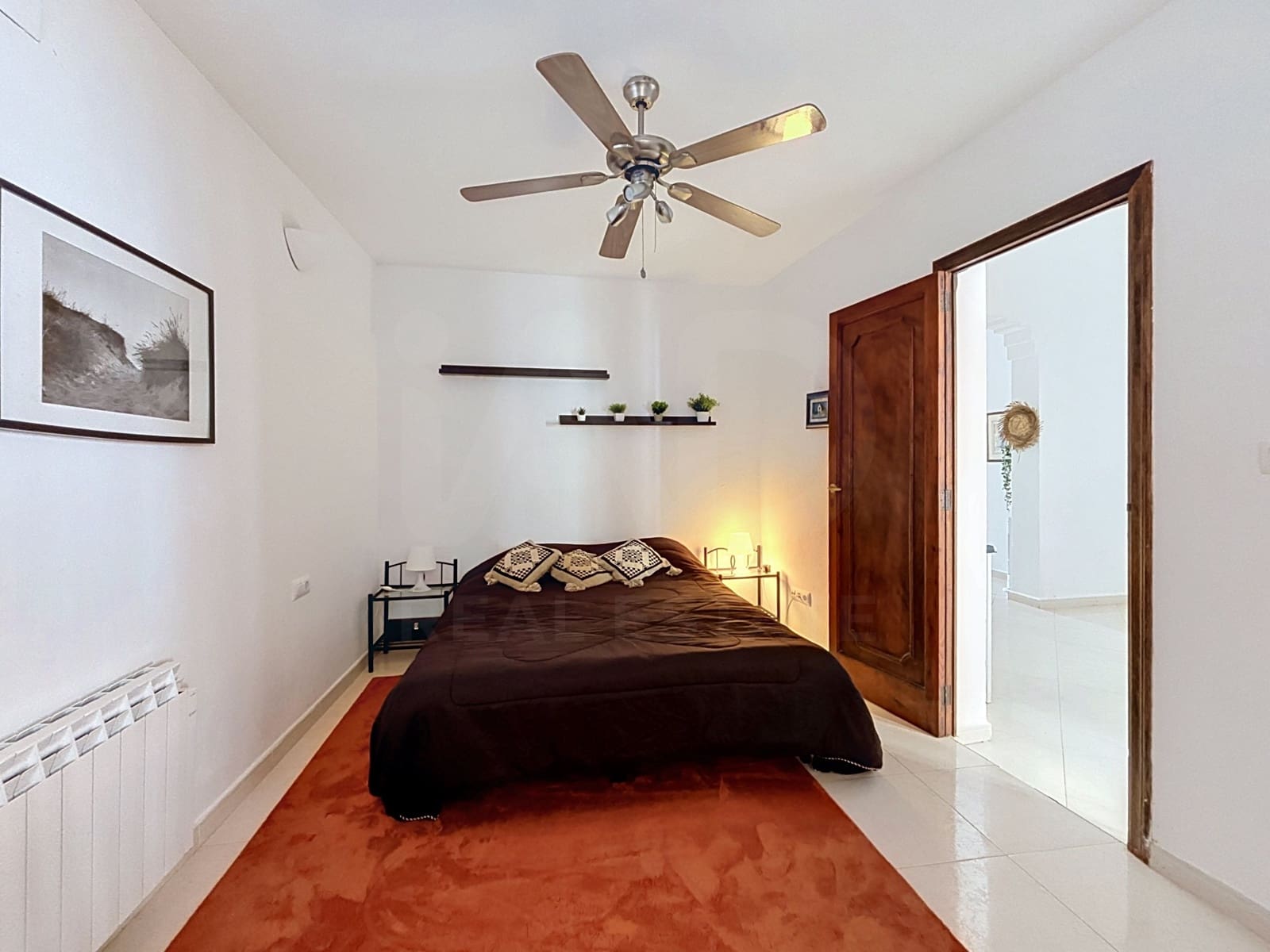 4 soverom Hus til salgs i Valencia by med svømmebasseng - € 250 000 (Ref: 9987373)