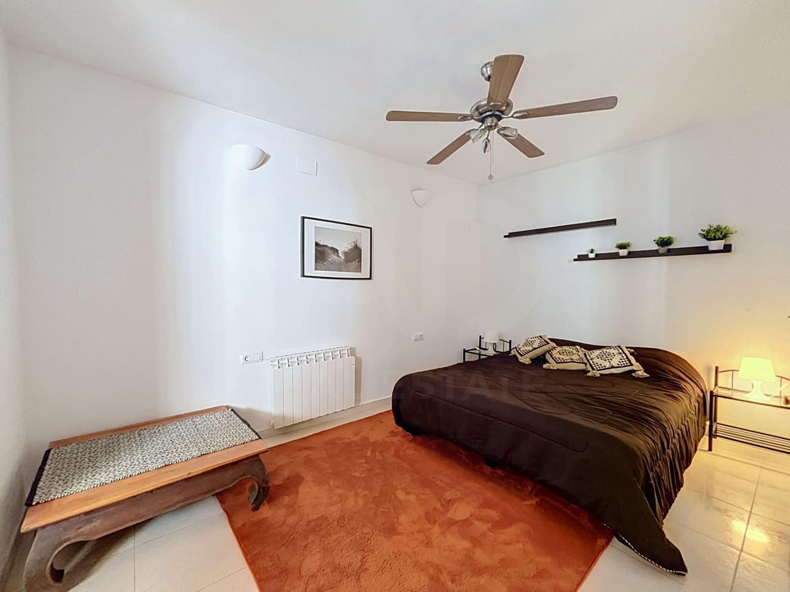 4 soverom Hus til salgs i Valencia by med svømmebasseng - € 250 000 (Ref: 9987373)
