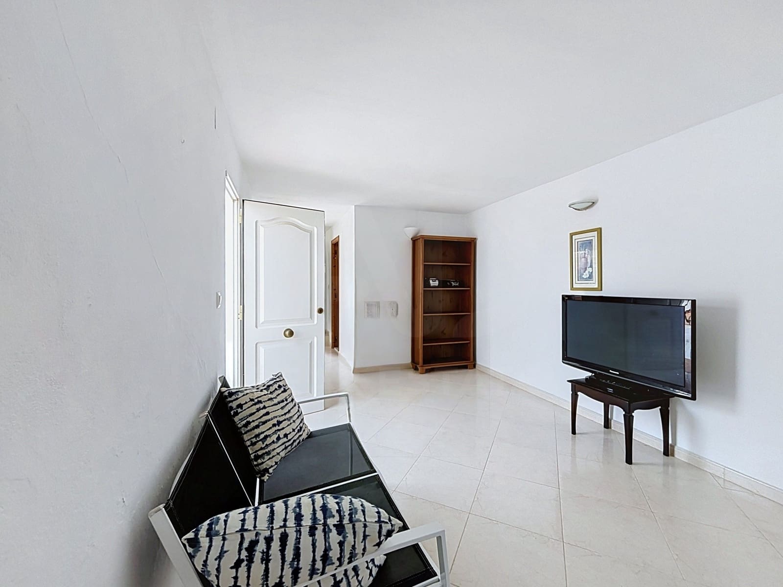4 soverom Hus til salgs i Valencia by med svømmebasseng - € 250 000 (Ref: 9987373)