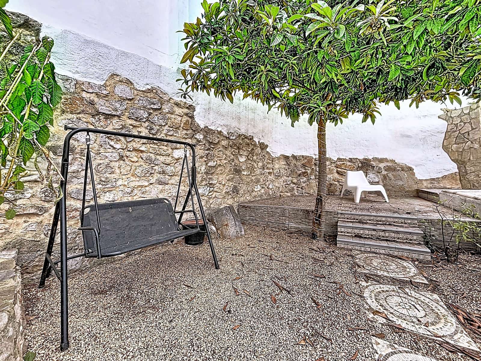 4 soverom Hus til salgs i Valencia by med svømmebasseng - € 250 000 (Ref: 9987373)