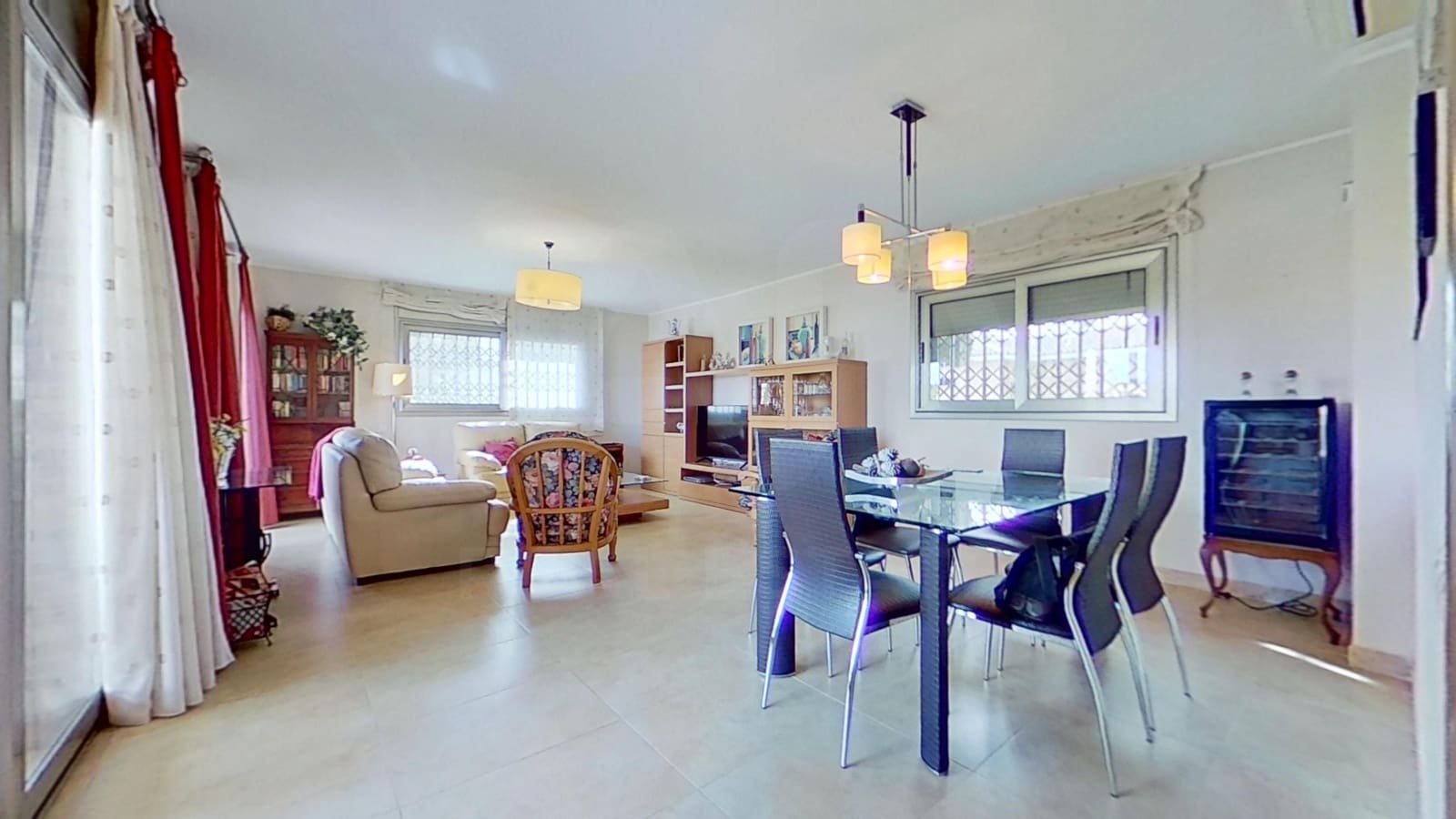 4 sypialnia Dom na sprzedaż w Miasto Tarragona z basenem garażem - 565 000 € (Ref: 9987379)