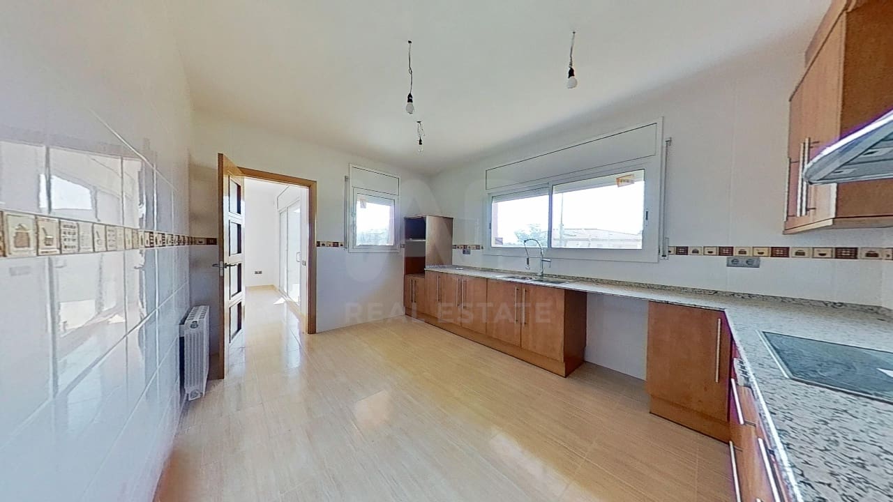 5 makuuhuone Omakotitalo myytävänä paikassa Tarragona kaupunki mukana 
autotalli - 495 000 € (Ref: 9987380)