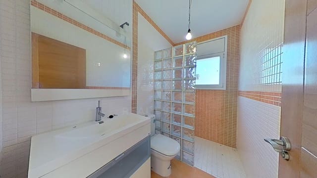5 soverom Hus til salgs i Tarragona by med garasje - € 495 000 (Ref: 9987380)