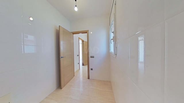 5 soverom Hus til salgs i Tarragona by med garasje - € 495 000 (Ref: 9987380)