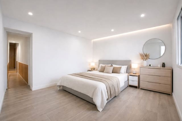 9 camera da letto Casa in vendita in Tarragona città con garage - 100.000 € (Rif: 9987381)