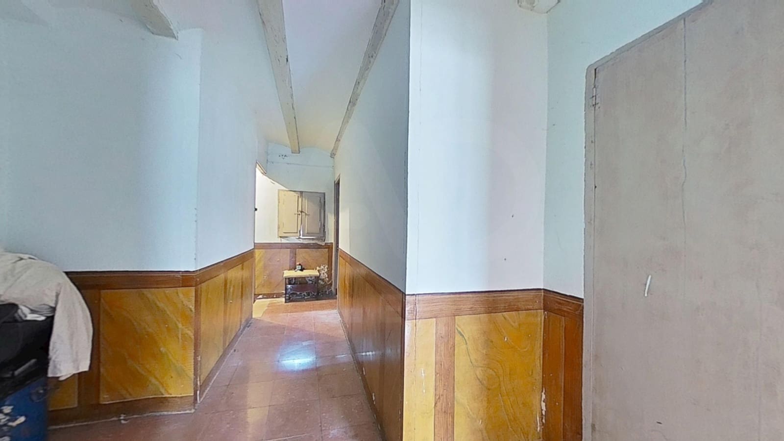 9 bedroom Townhouse for sale in Tarragona city with garage - € 100,000 (Ref: 9987381)