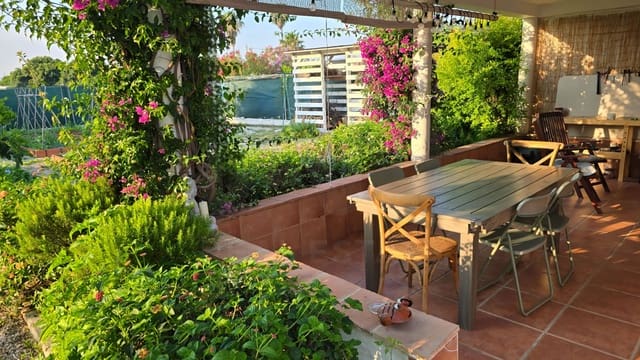 Finca/Herregård til salgs i Oliva Pueblo, Oliva - € 485 000 (Ref: 9987383)