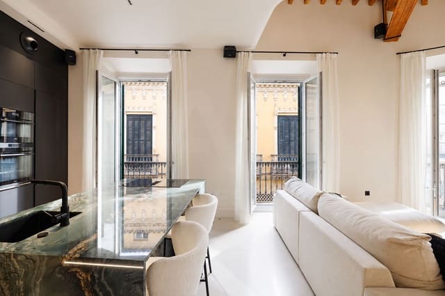 4 soveværelse Lejlighed til salg i Centro Historico, Málaga by - € 1.245.500 (Ref: 9987389)