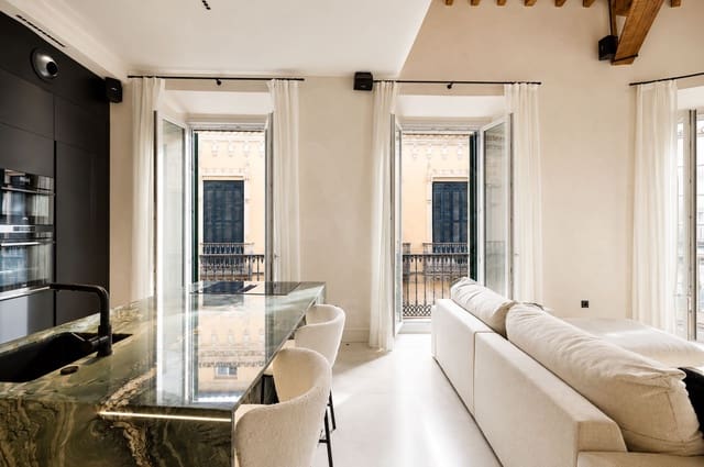 4 soveværelse Lejlighed til salg i Centro Historico, Málaga by - € 1.245.500 (Ref: 9987389)