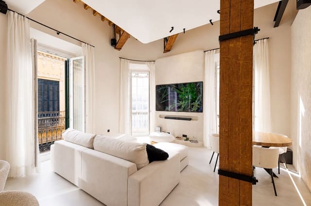 4 soveværelse Lejlighed til salg i Centro Historico, Málaga by - € 1.245.500 (Ref: 9987389)