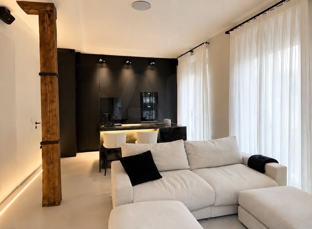 4 soveværelse Lejlighed til salg i Centro Historico, Málaga by - € 1.245.500 (Ref: 9987389)