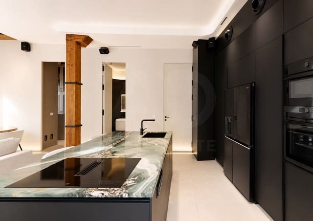 4 soveværelse Lejlighed til salg i Centro Historico, Málaga by - € 1.245.500 (Ref: 9987389)