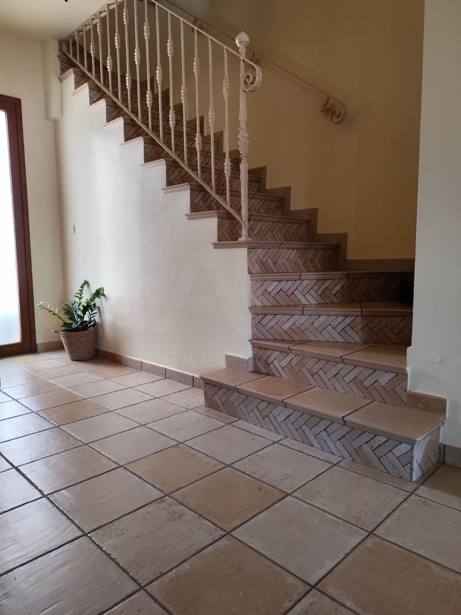 Chalet de 3 habitaciones en Huelva ciudad en venta con piscina - 480.000 € (Ref: 9987390)