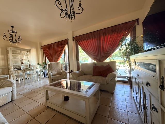 3 Zimmer Villa zu verkaufen in Lepe mit Pool - 480.000 € (Ref: 9987390)