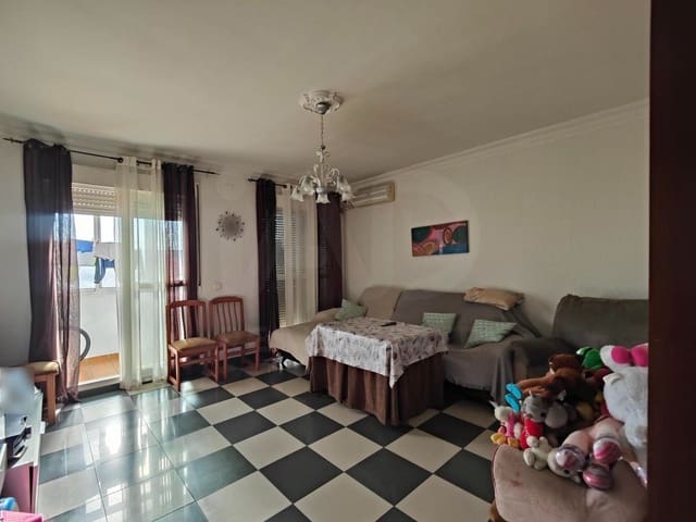 3 sovrum Lägenhet till salu i Huelva stad - 120 000 € (Ref: 9987391)