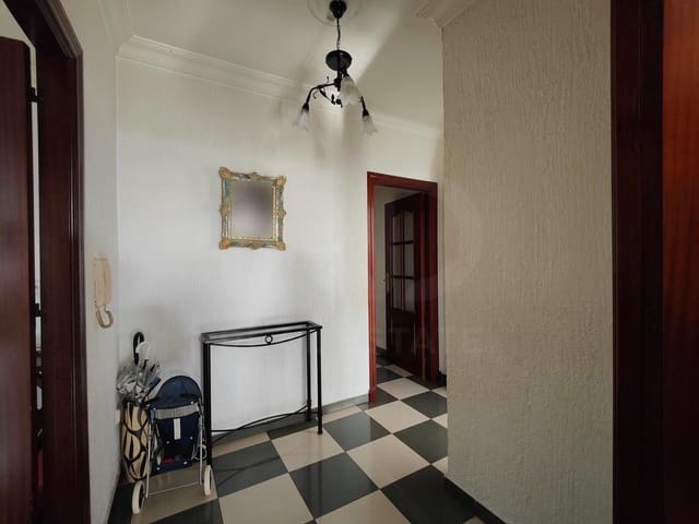 3 sovrum Lägenhet till salu i Huelva stad - 120 000 € (Ref: 9987391)