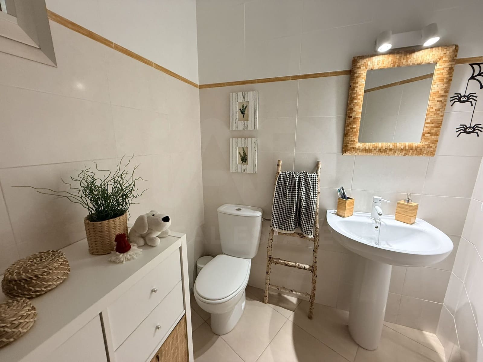 4 sypialnia Dom szeregowy na sprzedaż w Miasto Huelva z garażem - 215 000 € (Ref: 9987392)
