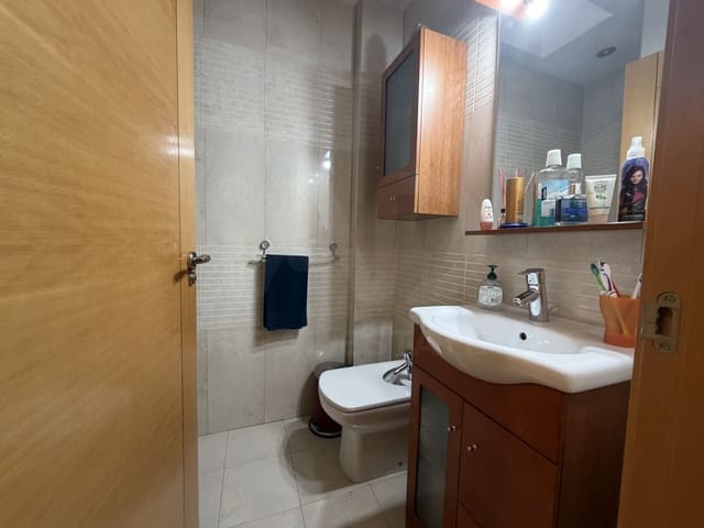 4 camera da letto Villetta a Schiera in vendita in Lleida città con garage - 185.000 € (Rif: 9987393)