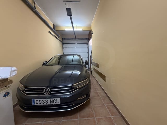 4 camera da letto Villetta a Schiera in vendita in Lleida città con garage - 185.000 € (Rif: 9987393)