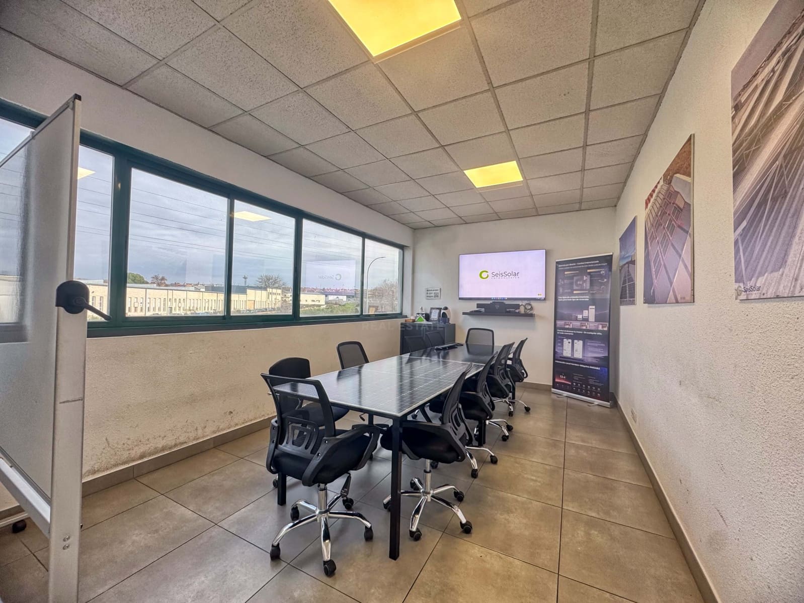 Kommersiell till salu i Madrid stad - 1 225 000 € (Ref: 9987395)