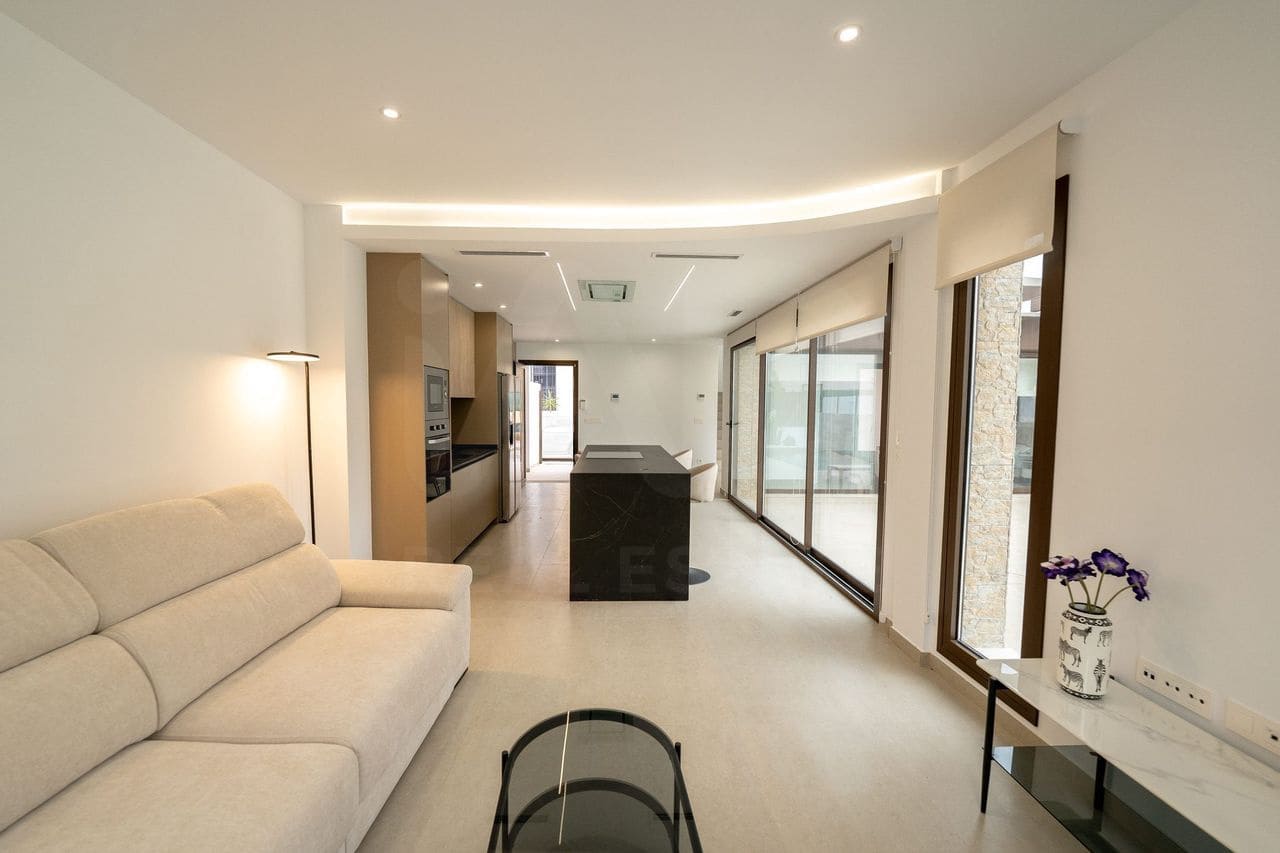 3 chambre Villa/Maison Mitoyenne à vendre à Alicante ville avec piscine - 439 000 € (Ref: 9987398)