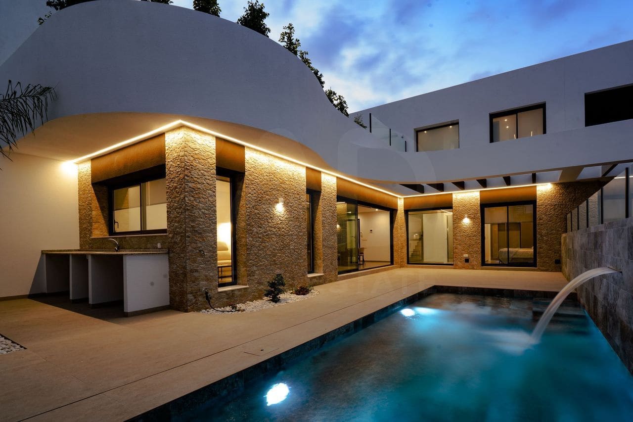 3 chambre Villa/Maison Mitoyenne à vendre à Alicante ville avec piscine - 439 000 € (Ref: 9987398)